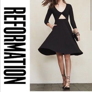 Reformation Mora Midi Cutout Twist Front Dress with Pockets
